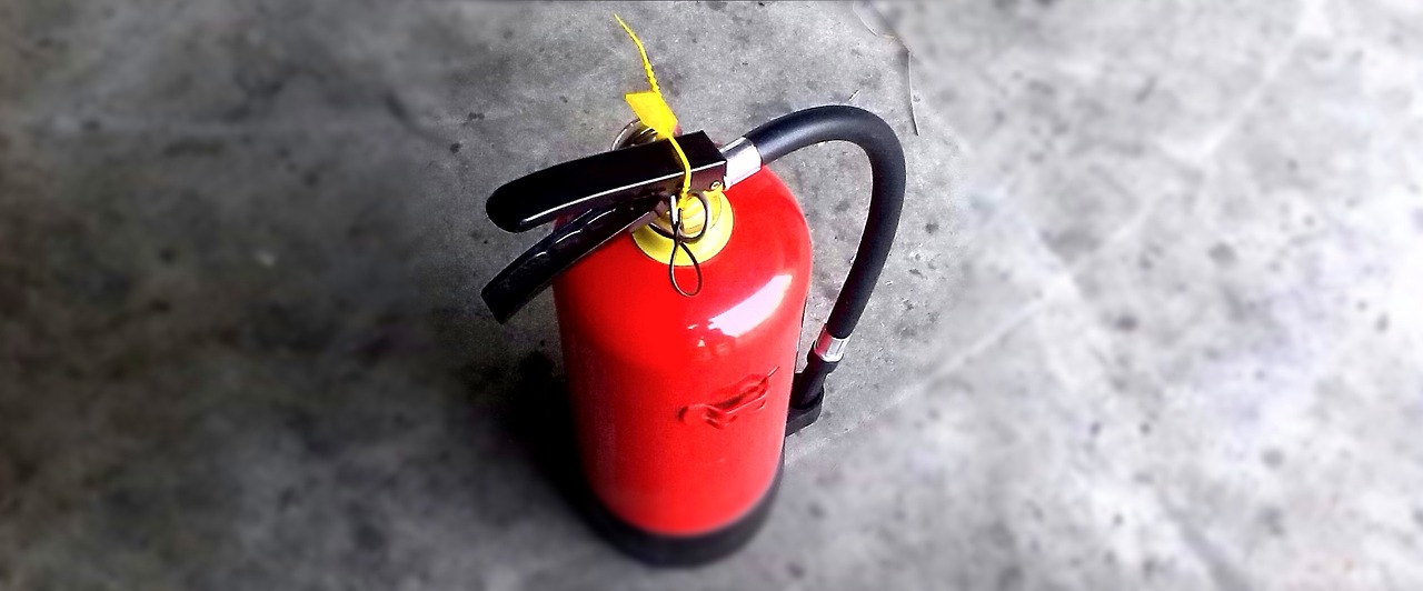 fire-fighting-302586_1280.jpg Extincteurs Paris